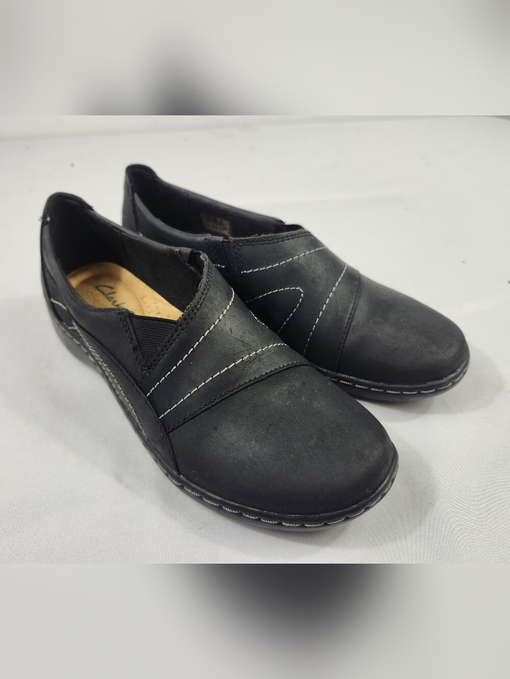 Clarks Womens 6 M Black Leather Slip-On Comfort Loafers Flats Contrast Stitching